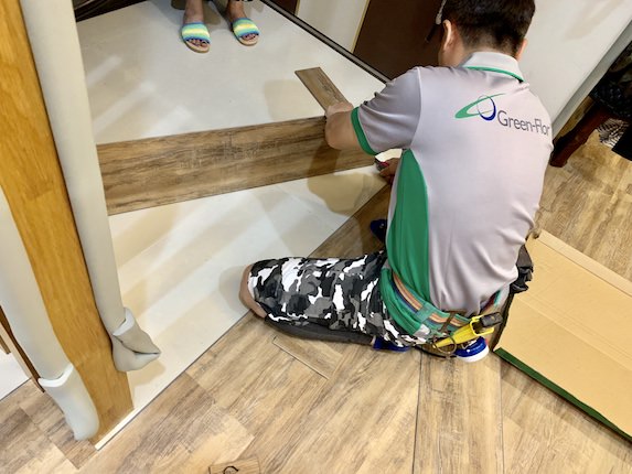 輕鬆又迅速讓我們家煥然一新的富銘Green-Flor Pure Spectra卡扣式地板