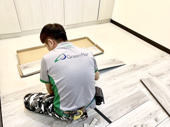 輕鬆又迅速讓我們家煥然一新的富銘Green-Flor Pure Spectra卡扣式地板